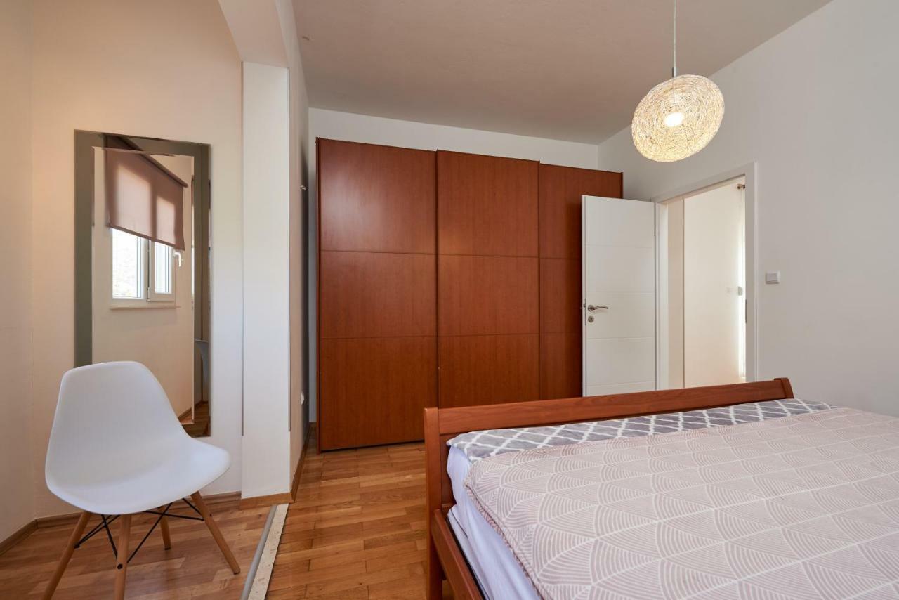 Apartmani Sara I Klara Trogir Exterior photo